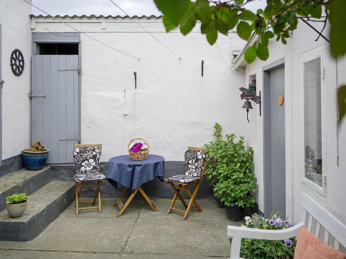 4 Person Holiday Home In Allinge Dış mekan fotoğraf